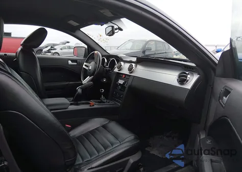 2007 Ford Mustang Gt Deluxe/Gt Premium z USA, uszkodzony, nr VIN 1ZVFT82HX75281124